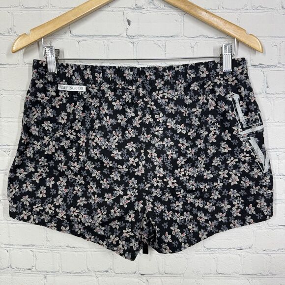 Life is Good Shorts Women Medium Cotton Pajama Floral Love Cottage Fairy - Picture 2 of 9